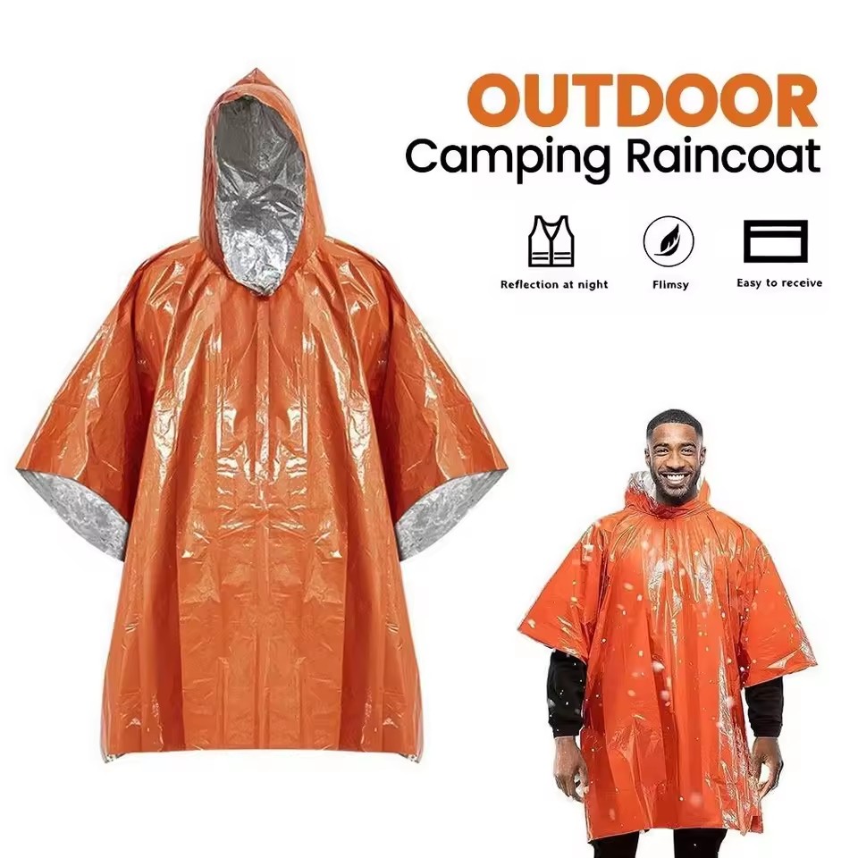 Camping Rain Poncho - 1枚/2枚セットの緊急用レインポンチョ、断熱ブランケット、アルミ箔製のサバイバルギア、防水フード付きレインコート。キャンプやハイキングに最適。2色展開。